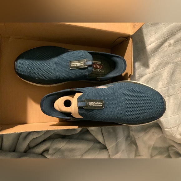 Skechers Memory Foam Men size 10 - Picture 1 of 3